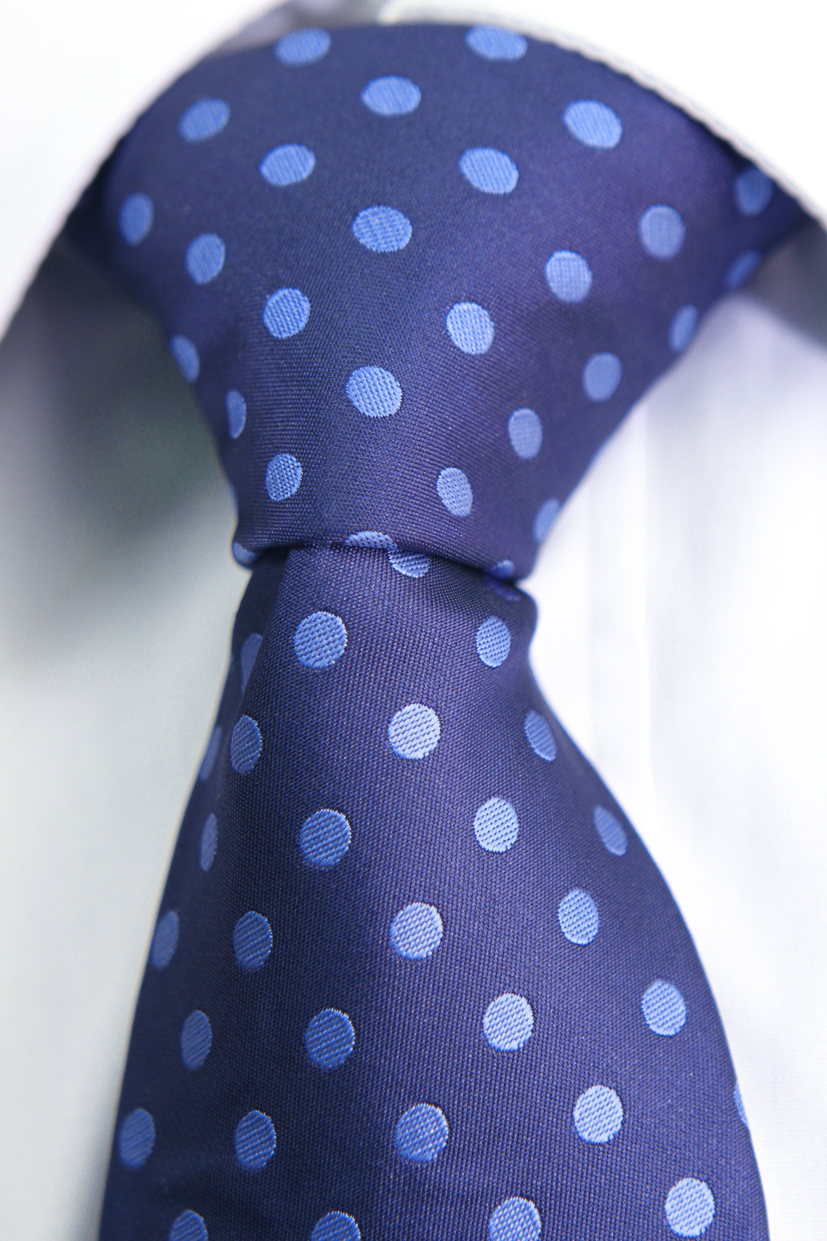 Corbata Azul con Lunares Azul Claro